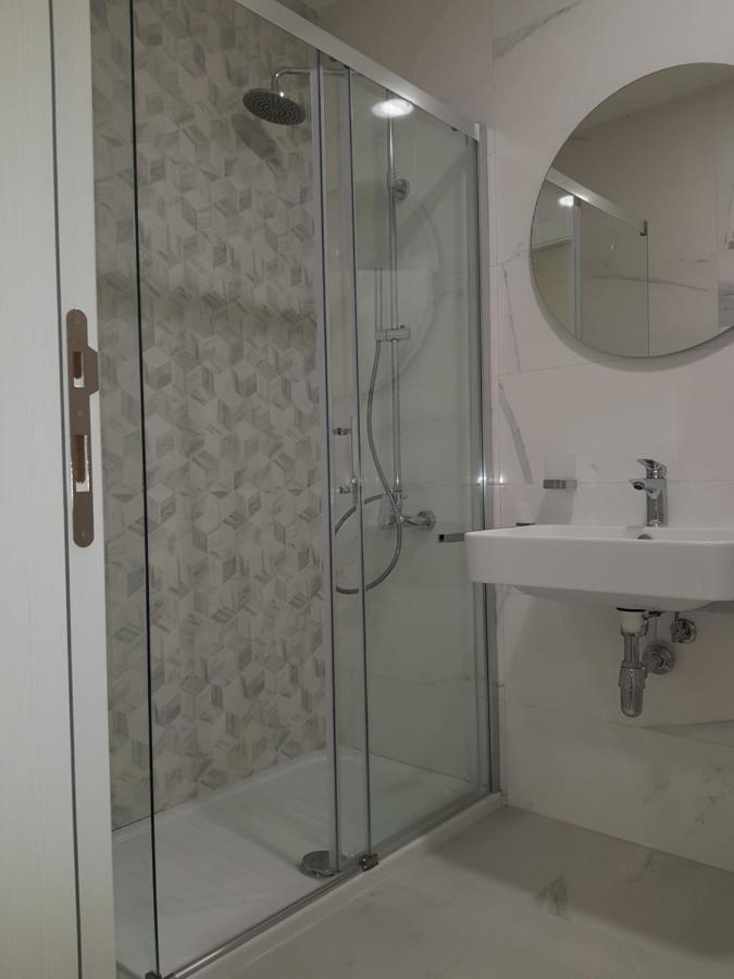 Apartman Vivo City Central ポドゴリツァ エクステリア 写真